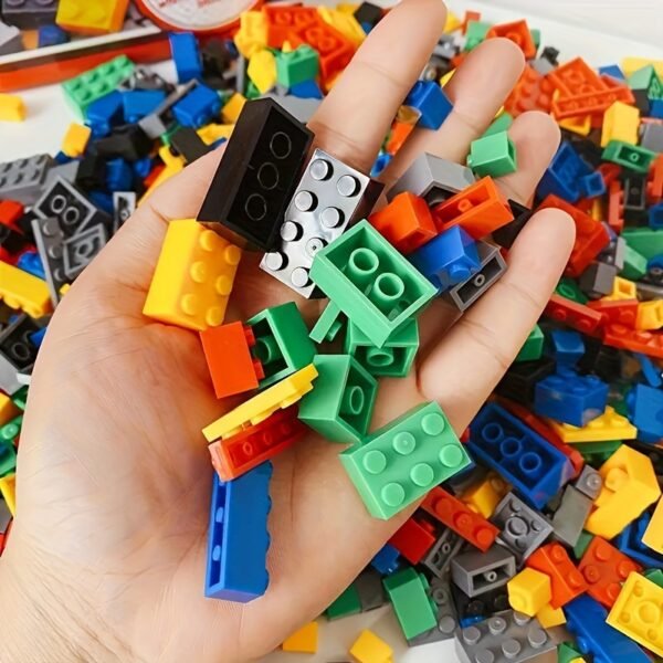 1000pcs Classic Regular Stacking Building Blocks Construction Toy Set for Creative Educational Play